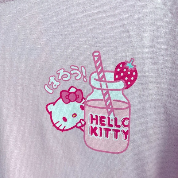 New Sanrio Hello Kitty Strawberry Milk Kawaii Pink T-shirt - Picture 4 of 9